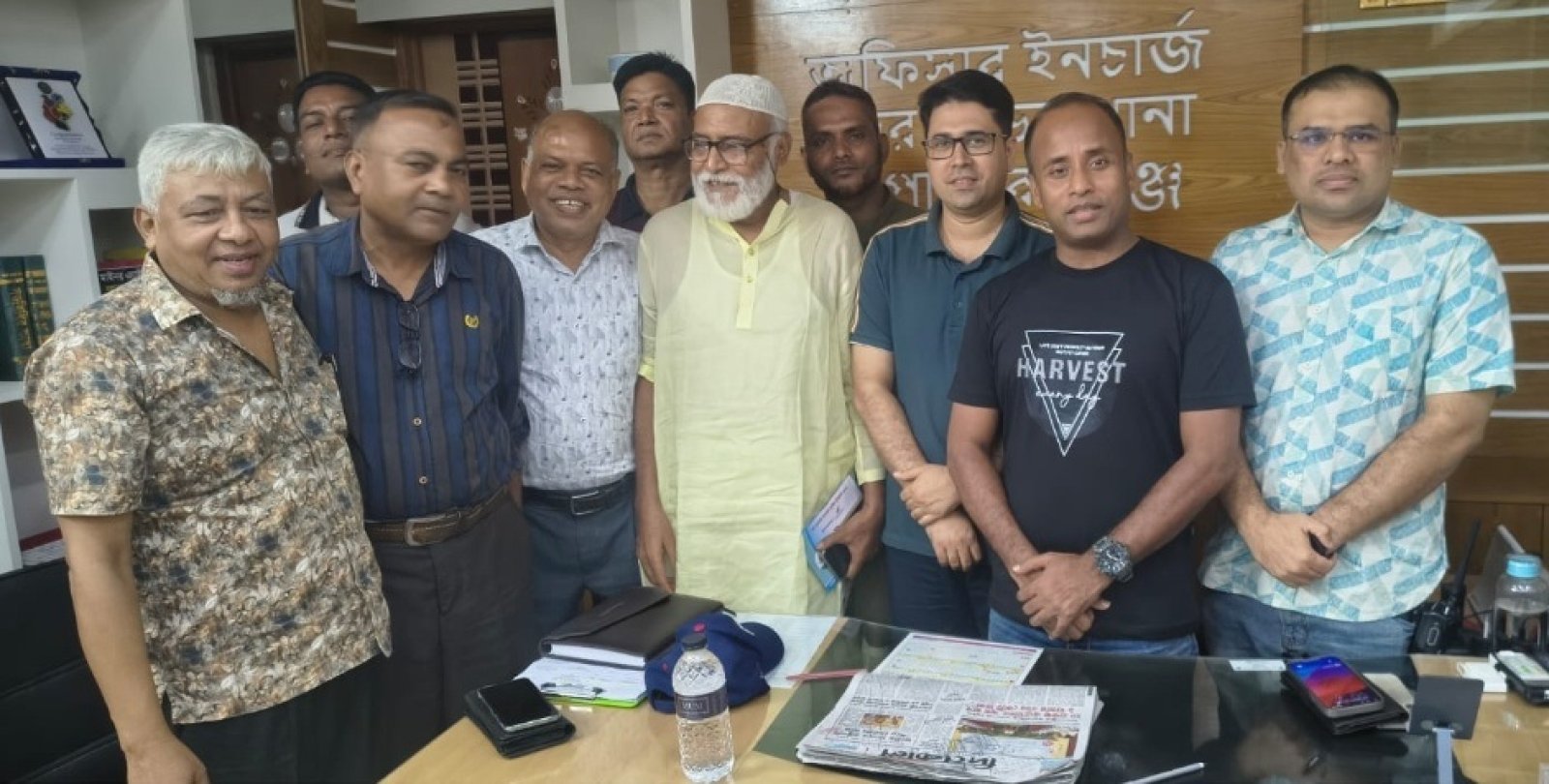 চাঁপাইনবাবগঞ্জে দুই শ্রমিক সংগঠনের বিরোধের মীমাংসা ॥ চাঁদা ভাগাভাগির সিদ্ধান্ত