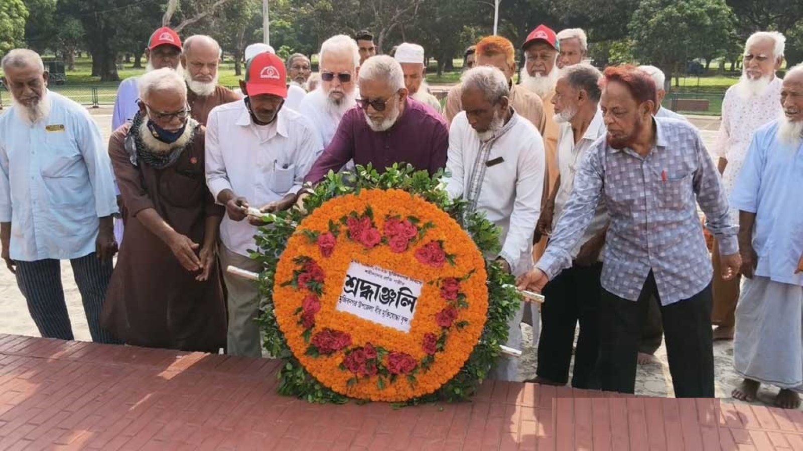 মুজিবনগর দিবসে মেহেরপুরে মুক্তিযোদ্ধাদের শ্রদ্ধা