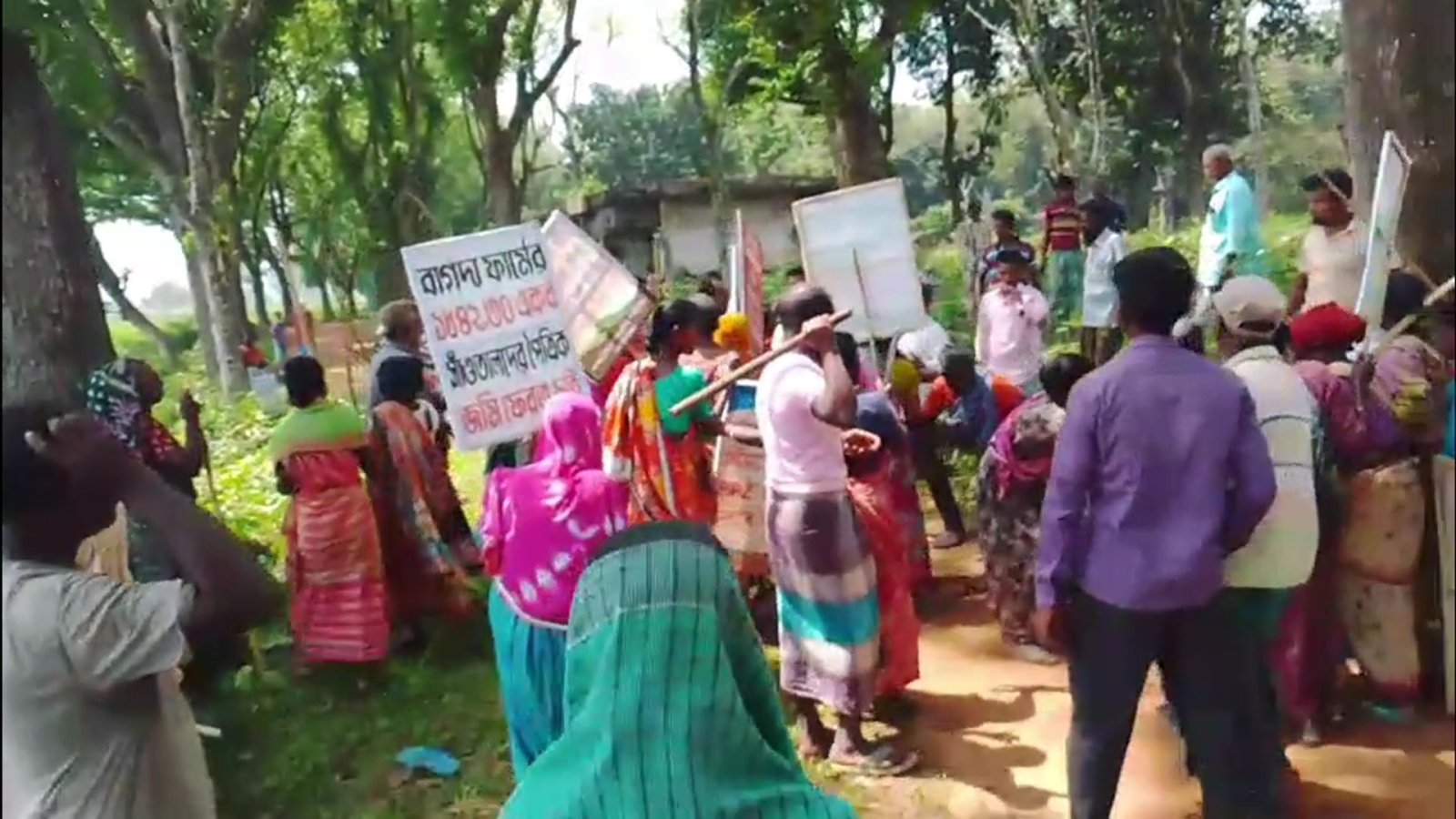 গাইবান্ধায় রংপুর চিনিকলের জমির দাবীতে আন্দোলনরত সাওতালদের দু’পক্ষে সংঘর্ষ ॥ আহত ৩