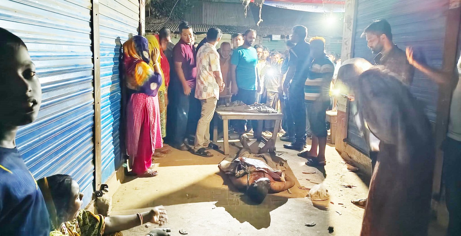 ভালুকায় সেলুন ব্যবসায়ীকে ছুরিকাঘাতে হত্যা