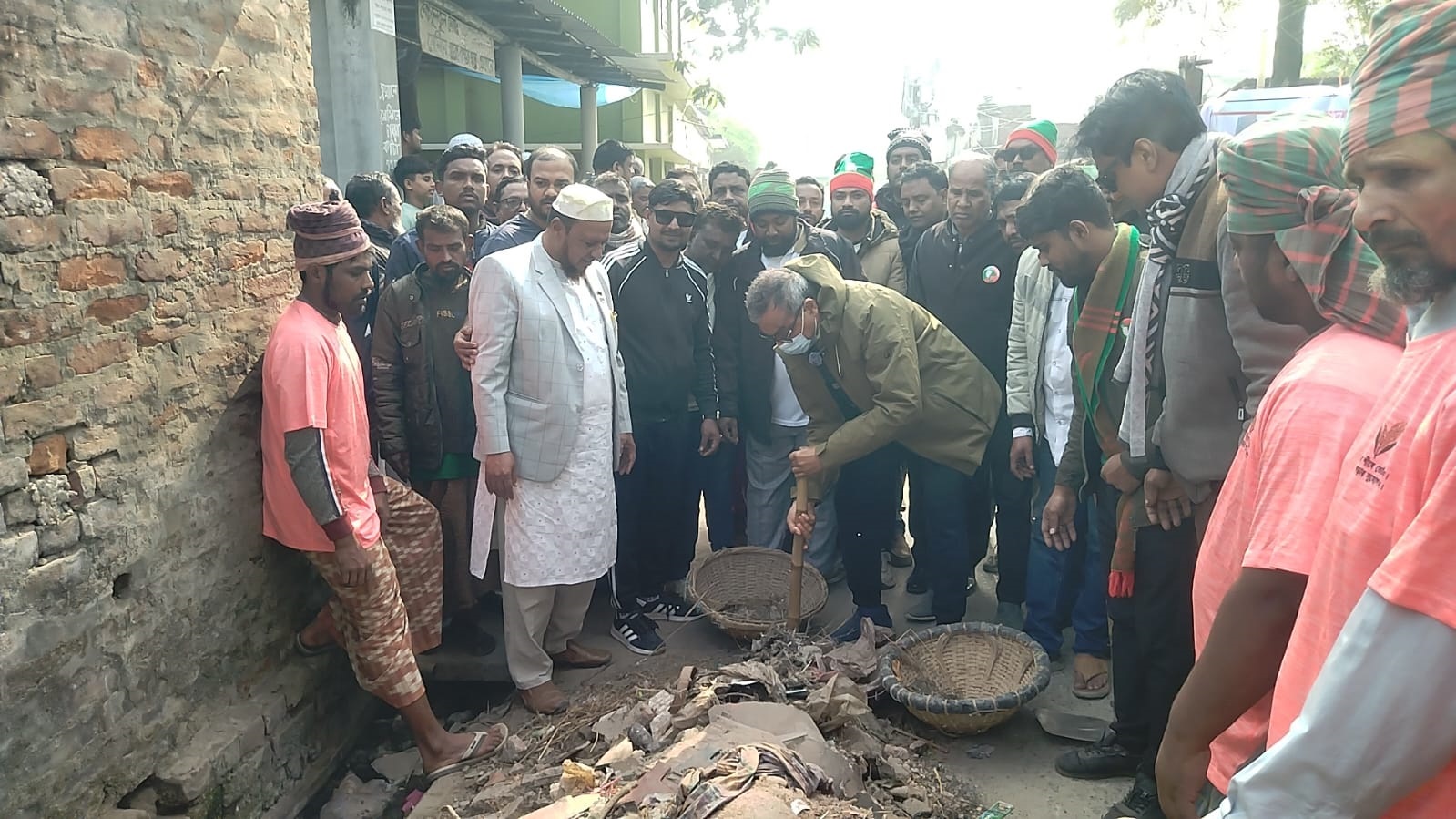 চাঁপাইনবাবগঞ্জ শহরকে পরিচ্ছন্ন ও পরিবেশবান্ধব নগরী গড়ে তোলা হবে-হারুনুর রশীদ
