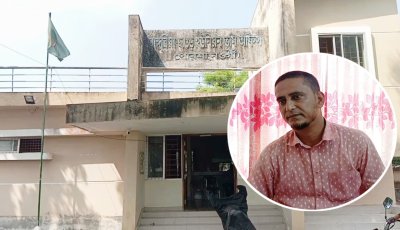 পোরশার গাংগুরিয়া-ছাওড় ভূমি অফিসে ‘দালালচক্রের দাপট’! সেবা পেতে হয়রানি-ঘুষ দাবির অভিযোগ