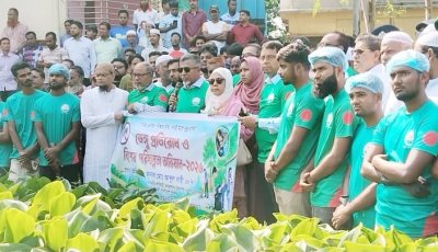 ডেঙ্গু প্রতিরোধ জয়পুরহাটে পরিচ্ছন্নতা অভিযানে প্রতিমন্ত্রী