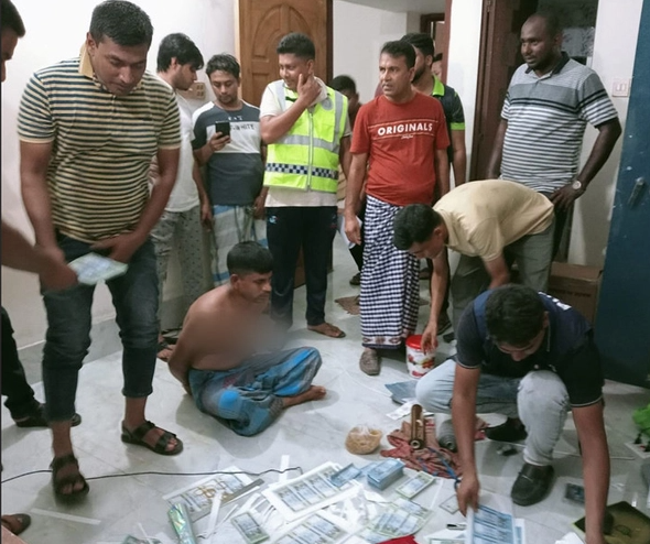 গোপালগঞ্জে বিপুল জাল টাকা ও তৈরি সরঞ্জামসহ স্বামী-স্ত্রী গ্রেপ্তার